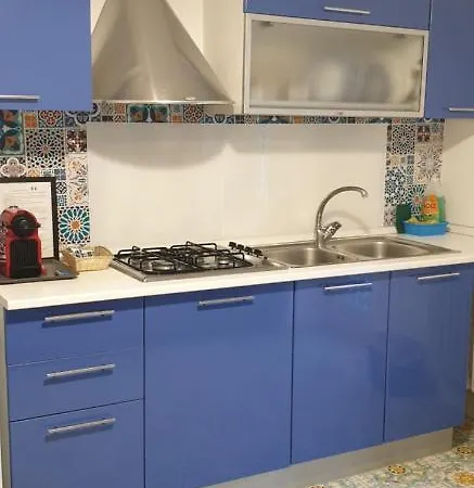 瑞瓦尔塔-波西利波住宿加早餐酒店 3*